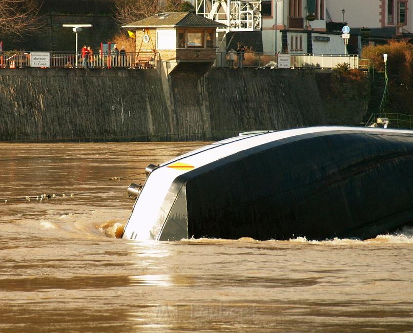 Schiff gesunken St Goarhausen Loreley P034.jpg